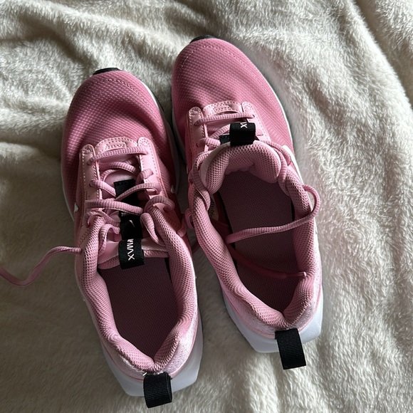 NIKE AIR MAX INTRLK SNEAKERS SZ 6.5 PINK - Picture 4 of 7